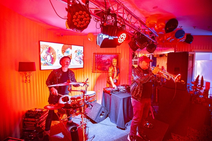 Jūrmalas 5 zvaigžņu viesnīca «Baltic Beach Hotell» rīko tradicionālo pasākumu «Sunny Night 2022». Foto: Artis Veigurs Jūrmalas 5 zvaigžņu viesnīca «Baltic Beach Hotell» rīko tradicionālo pasākumu «Sunny Night 2022». Foto: Artis Veigurs 325961
