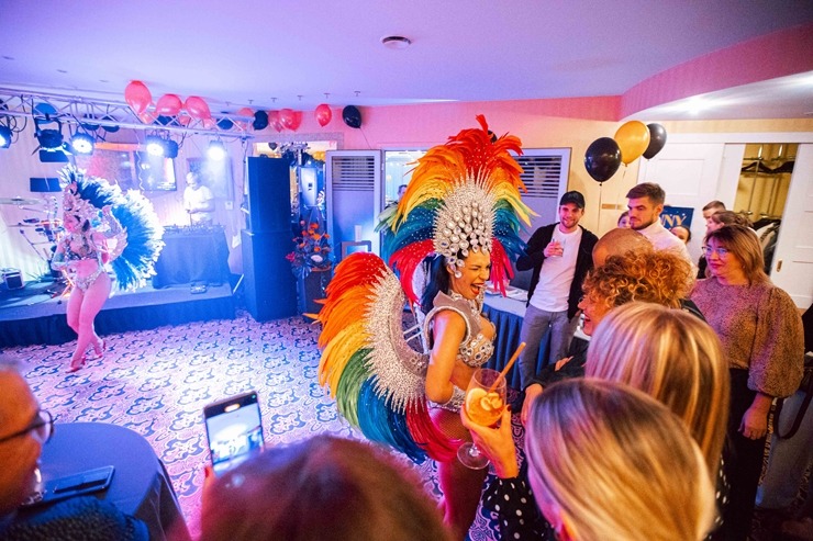 Jūrmalas 5 zvaigžņu viesnīca «Baltic Beach Hotell» rīko tradicionālo pasākumu «Sunny Night 2022». Foto: Artis Veigurs Jūrmalas 5 zvaigžņu viesnīca «Baltic Beach Hotell» rīko tradicionālo pasākumu «Sunny Night 2022». Foto: Artis Veigurs 325972