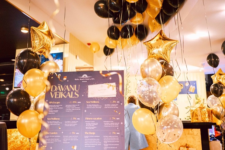 Jūrmalas 5 zvaigžņu viesnīca «Baltic Beach Hotell» rīko tradicionālo pasākumu «Sunny Night 2022». Foto: Artis Veigurs Jūrmalas 5 zvaigžņu viesnīca «Baltic Beach Hotell» rīko tradicionālo pasākumu «Sunny Night 2022». Foto: Artis Veigurs 325938