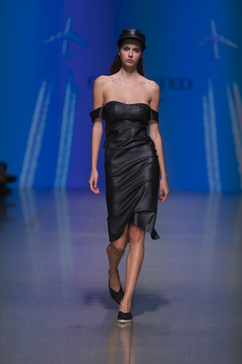 Rīgas modes nedēļā «Riga Fashion Week 2022» prezentējas «Collected Story» no Latvijas. Foto: Mark Litvyakov 326156