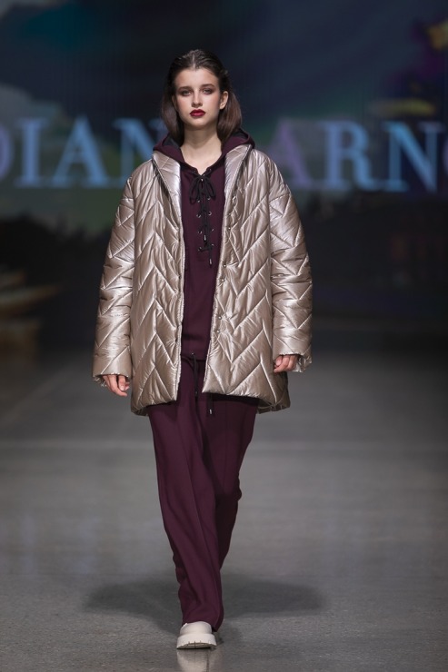 Rīgas modes nedēļā «Riga Fashion Week 2022» prezentējas «Diana Arno» no Igaunijas. Foto: Mark Litvyakov Rīgas modes nedēļā «Riga Fashion Week 2022» prezentējas «Diana Arno» no Igaunijas. Foto: Mark Litvyakov 326172