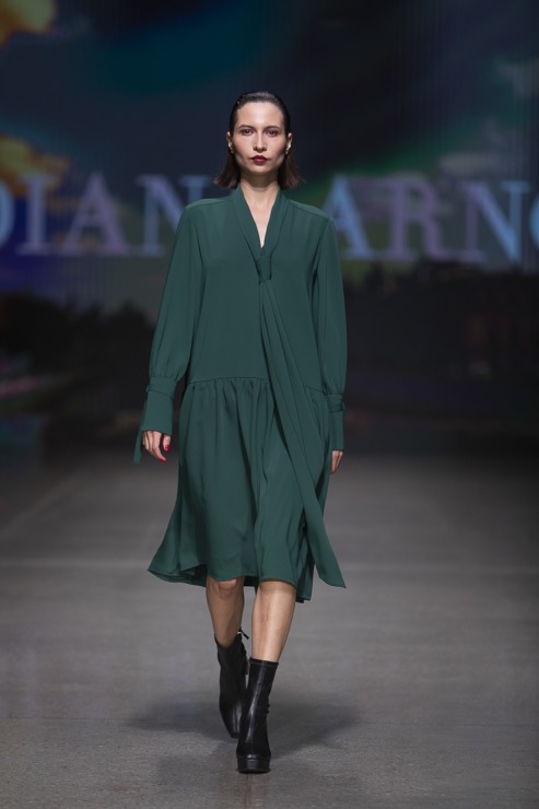 Rīgas modes nedēļā «Riga Fashion Week 2022» prezentējas «Diana Arno» no Igaunijas. Foto: Mark Litvyakov Rīgas modes nedēļā «Riga Fashion Week 2022» prezentējas «Diana Arno» no Igaunijas. Foto: Mark Litvyakov 326178