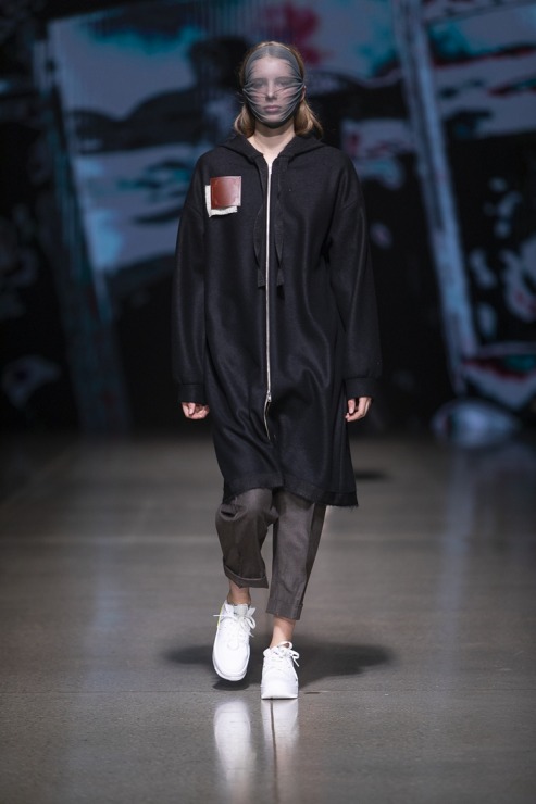 Rīgas modes nedēļā «Riga Fashion Week 2022» prezentējas «Natalija Jansone» no Latvijas. Foto: Mark Litvyakov Rīgas modes nedēļā «Riga Fashion Week 2022» prezentējas «Natalija Jansone» no Latvijas. Foto: Mark Litvyakov 326337