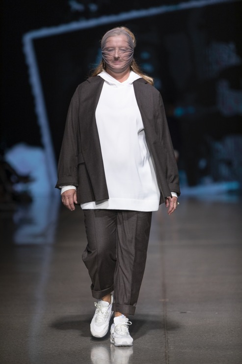 Rīgas modes nedēļā «Riga Fashion Week 2022» prezentējas «Natalija Jansone» no Latvijas. Foto: Mark Litvyakov Rīgas modes nedēļā «Riga Fashion Week 2022» prezentējas «Natalija Jansone» no Latvijas. Foto: Mark Litvyakov 326339