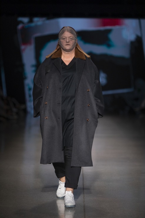 Rīgas modes nedēļā «Riga Fashion Week 2022» prezentējas «Natalija Jansone» no Latvijas. Foto: Mark Litvyakov Rīgas modes nedēļā «Riga Fashion Week 2022» prezentējas «Natalija Jansone» no Latvijas. Foto: Mark Litvyakov 326370