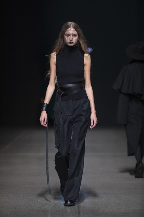 Rīgas modes nedēļā «Riga Fashion Week 2022» prezentējas «Iveta Vecmane» no Latvijas. Foto: Mark Litvyakov Rīgas modes nedēļā «Riga Fashion Week 2022» prezentējas «Iveta Vecmane» no Latvijas. Foto: Mark Litvyakov 326470