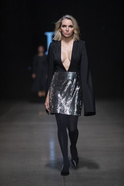 Rīgas modes nedēļā «Riga Fashion Week 2022» prezentējas «Iveta Vecmane» no Latvijas. Foto: Mark Litvyakov Rīgas modes nedēļā «Riga Fashion Week 2022» prezentējas «Iveta Vecmane» no Latvijas. Foto: Mark Litvyakov 326459