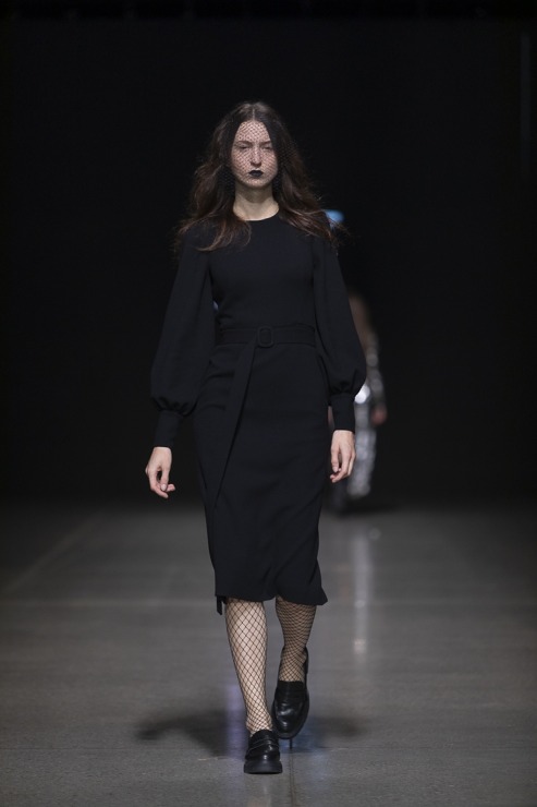 Rīgas modes nedēļā «Riga Fashion Week 2022» prezentējas «Iveta Vecmane» no Latvijas. Foto: Mark Litvyakov Rīgas modes nedēļā «Riga Fashion Week 2022» prezentējas «Iveta Vecmane» no Latvijas. Foto: Mark Litvyakov 326499
