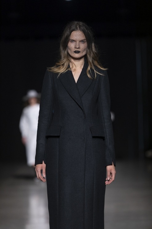 Rīgas modes nedēļā «Riga Fashion Week 2022» prezentējas «Iveta Vecmane» no Latvijas. Foto: Mark Litvyakov Rīgas modes nedēļā «Riga Fashion Week 2022» prezentējas «Iveta Vecmane» no Latvijas. Foto: Mark Litvyakov 326463