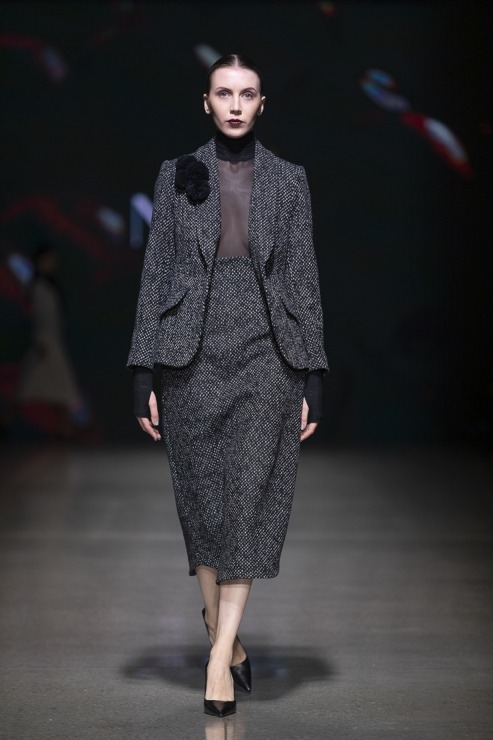 Rīgas modes nedēļā «Riga Fashion Week 2022» prezentējas «Nolo» no Latvijas. Foto: Mark Litvyakov Rīgas modes nedēļā «Riga Fashion Week 2022» prezentējas «Nolo» no Latvijas. Foto: Mark Litvyakov 326521