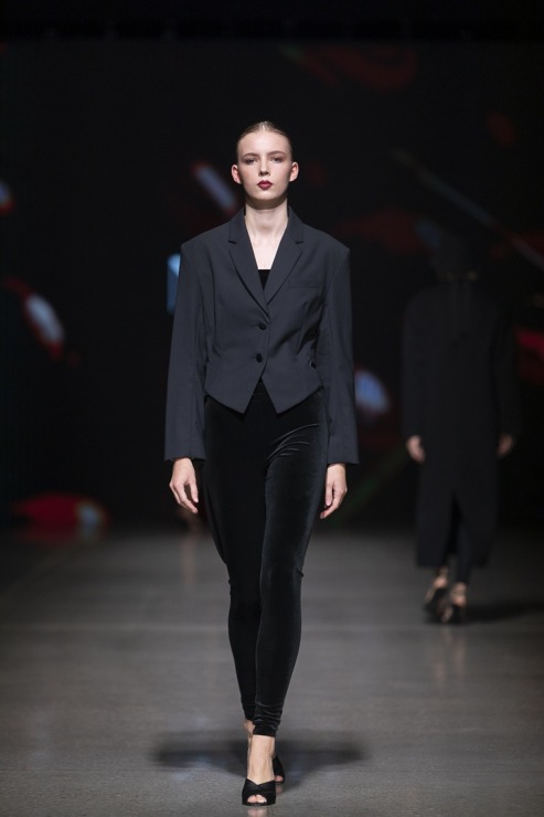 Rīgas modes nedēļā «Riga Fashion Week 2022» prezentējas «Nolo» no Latvijas. Foto: Mark Litvyakov Rīgas modes nedēļā «Riga Fashion Week 2022» prezentējas «Nolo» no Latvijas. Foto: Mark Litvyakov 326528