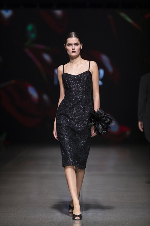 Rīgas modes nedēļā «Riga Fashion Week 2022» prezentējas «Nolo» no Latvijas. Foto: Mark Litvyakov Rīgas modes nedēļā «Riga Fashion Week 2022» prezentējas «Nolo» no Latvijas. Foto: Mark Litvyakov 326529