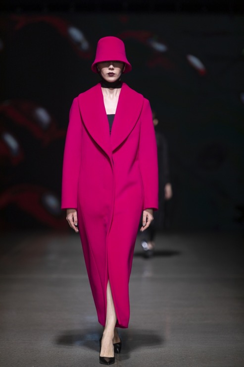 Rīgas modes nedēļā «Riga Fashion Week 2022» prezentējas «Nolo» no Latvijas. Foto: Mark Litvyakov Rīgas modes nedēļā «Riga Fashion Week 2022» prezentējas «Nolo» no Latvijas. Foto: Mark Litvyakov 326533