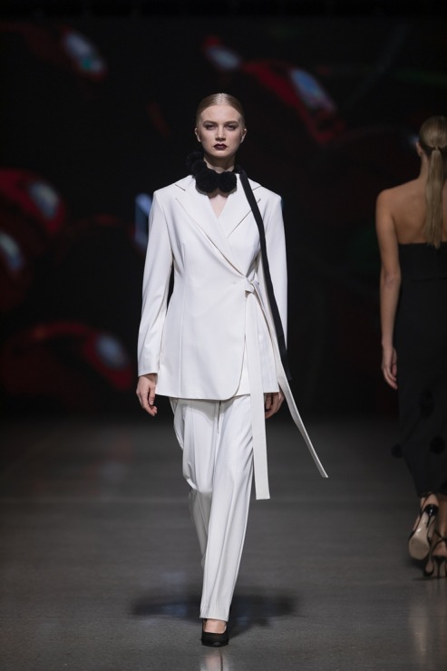 Rīgas modes nedēļā «Riga Fashion Week 2022» prezentējas «Nolo» no Latvijas. Foto: Mark Litvyakov 326535