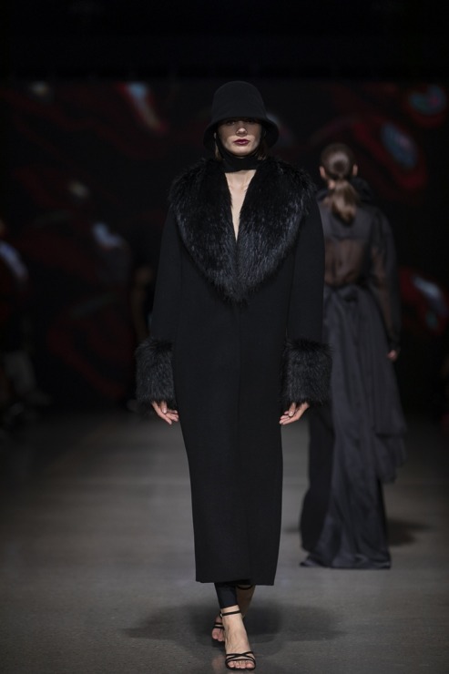 Rīgas modes nedēļā «Riga Fashion Week 2022» prezentējas «Nolo» no Latvijas. Foto: Mark Litvyakov Rīgas modes nedēļā «Riga Fashion Week 2022» prezentējas «Nolo» no Latvijas. Foto: Mark Litvyakov 326543