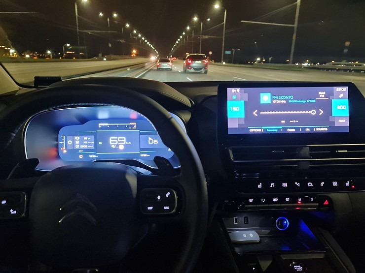 Travelnews.lv sadarbībā ar «Autohalle.com» apceļo Latgali ar jauno «Citroën C5 Aircross» 326642