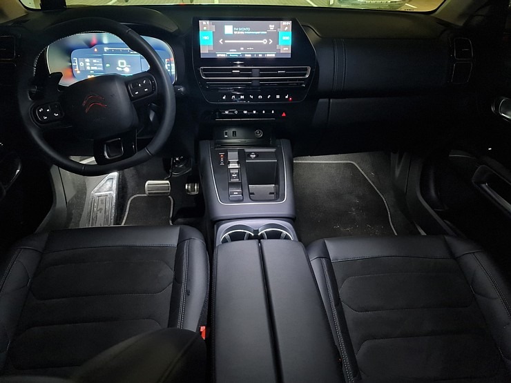 Travelnews.lv sadarbībā ar «Autohalle.com» apceļo Latgali ar jauno «Citroën C5 Aircross» 326644
