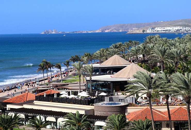 Iepazīstam modernu viesnīcu «Hotel Faro, a Lopesan Collection Hotel» Maspalomas kāpu tuvumā Grankanārijā. Sadarbībā ar Tez Tour Latvia Iepazīstam modernu viesnīcu «Hotel Faro, a Lopesan Collection Hotel» Maspalomas kāpu tuvumā Grankanārijā. Sadarbībā ar Tez Tour Latvia 327981
