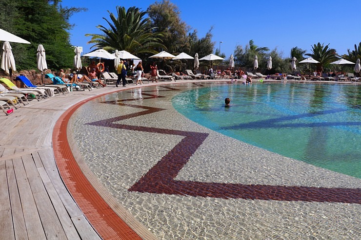 Iepazīstam Grankanāriju dienvidos 5 zvaigžņu viesnīcu «Lopesan Baobab Resort» Āfrikas tematikā. Sadarbībā ar Tez Tour un airBaltic 328173