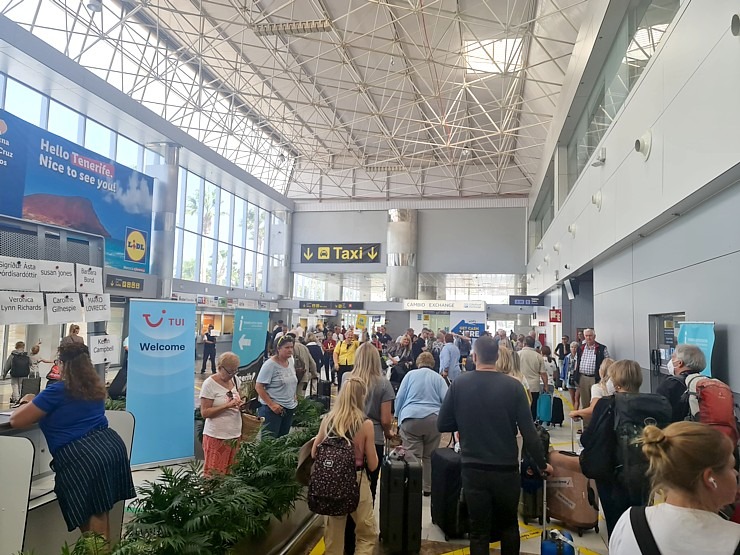 Ar lidsabiedrību «airBaltic» un tūroperatoru «Tez Tour Latvia» lidojam uz Grankanāriju un Tenerifi. Sadarbībā ar Tez Tour un airBaltic 329291