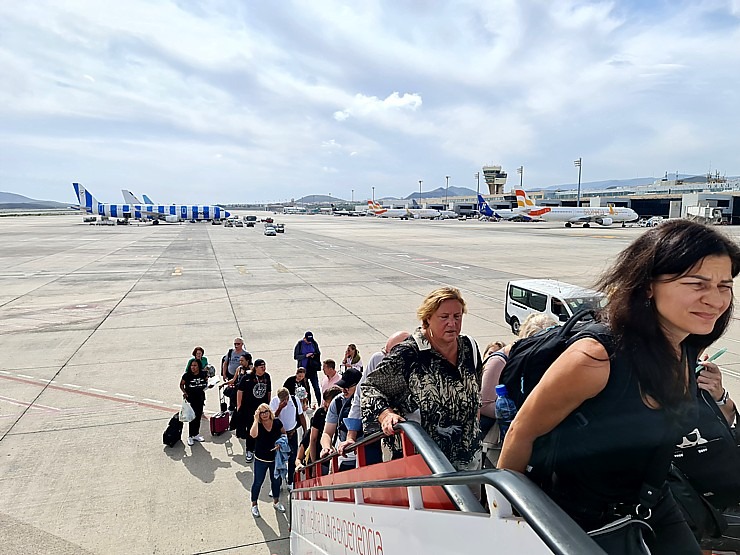 Ar lidsabiedrību «airBaltic» un tūroperatoru «Tez Tour Latvia» lidojam uz Grankanāriju un Tenerifi. Sadarbībā ar Tez Tour un airBaltic 329299