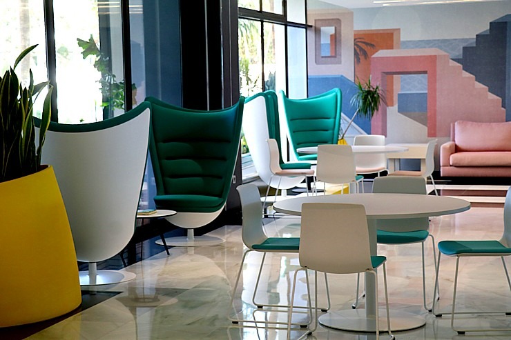 Iepazīstam Tenerifes dienvidos 4 zvaigžņu viesnīcu «Spring Hotel Bitacora».  Sadarbībā ar Tez Tour un airBaltic 329632