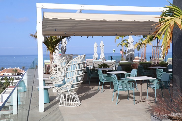 Iepazīstam Tenerifes dienvidos 4 zvaigžņu viesnīcu «Spring Hotel Bitacora».  Sadarbībā ar Tez Tour un airBaltic 329649
