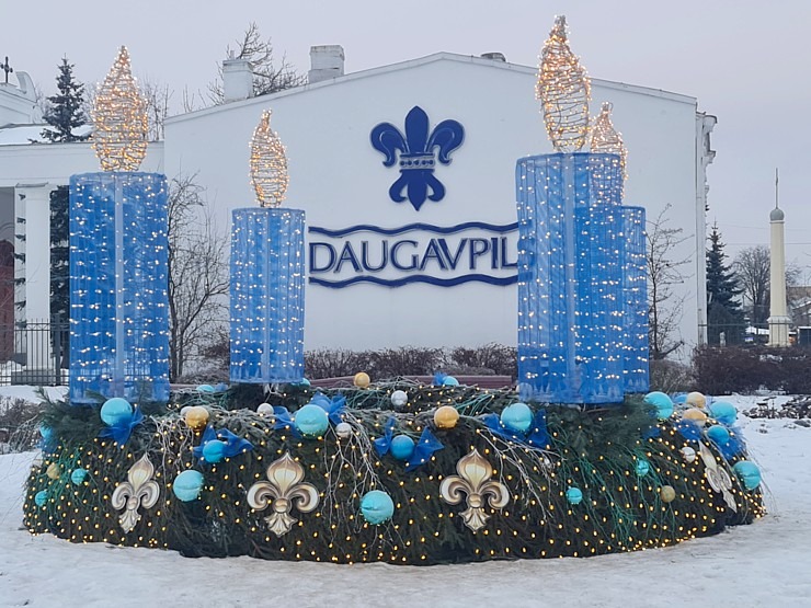 Travelnews.lv sadarbībā ar auto nomu «Europcar Latvija» apceļo Dienvidlatgali Ziemassvētkos: Daugavpils Travelnews.lv sadarbībā ar auto nomu «Europcar Latvija» apceļo Dienvidlatgali Ziemassvētkos: Daugavpils 330323