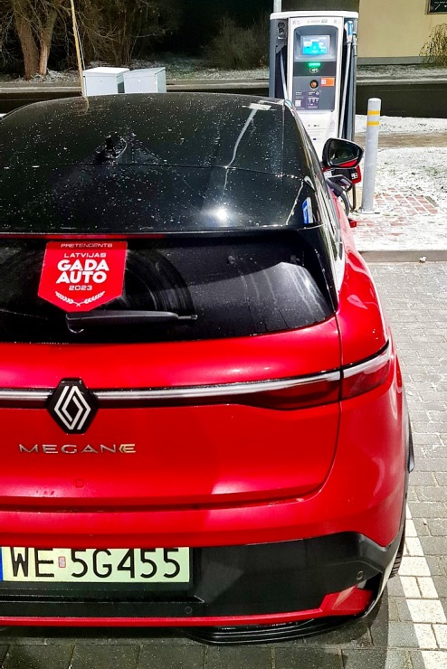 Travelnews.lv ar jauno un elektrisko «Renault Megane E-Tech» ceļo uz Latgali 330405