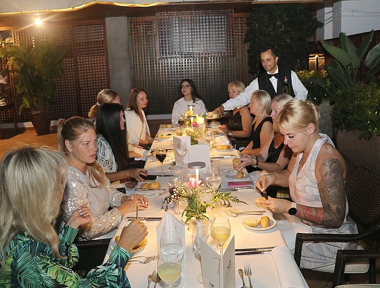 Travelnews.lv izbauda svinīgas vakariņas Tenerifes 5 zvaigžņu viesnīcā «Hotel Botanico & The Oiental Spa Garden». Sadarbībā ar Tez Tour Travelnews.lv izbauda svinīgas vakariņas Tenerifes 5 zvaigžņu viesnīcā «Hotel Botanico & The Oiental Spa Garden». Sadarbībā ar Tez Tour 331041