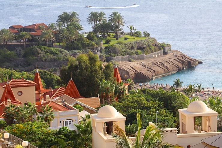 Travelnews.lv iepazīst Tenerifes dizaina viesnīcu «Hotel Vincci Seleccion La Plantacion del Sur». Sadarbībā ar Tez Tour un airBaltic 331222