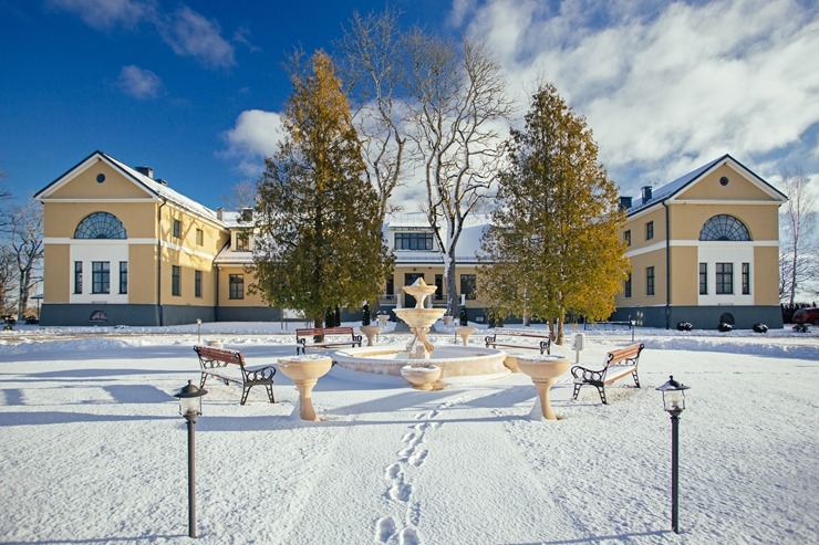 Viesnīca un SPA «Skrundas muiža» Kuldīgas novadā piedāvā baudīt ēdienu un atpūtu. Foto: skrundasmuiza.lv Viesnīca un SPA «Skrundas muiža» Kuldīgas novadā piedāvā baudīt ēdienu un atpūtu. Foto: skrundasmuiza.lv 331298