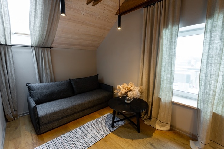 Brīvdienu māja «Ķestermuiža» Alūksnē piedāvā modernu naktsmītni, pirti un relaksāciju. Foto: Egons Lācis, Māris Šļivka, Ainars Cekuls Brīvdienu māja «Ķestermuiža» Alūksnē piedāvā modernu naktsmītni, pirti un relaksāciju. Foto: Egons Lācis, Māris Šļivka, Ainars Cekuls 331525