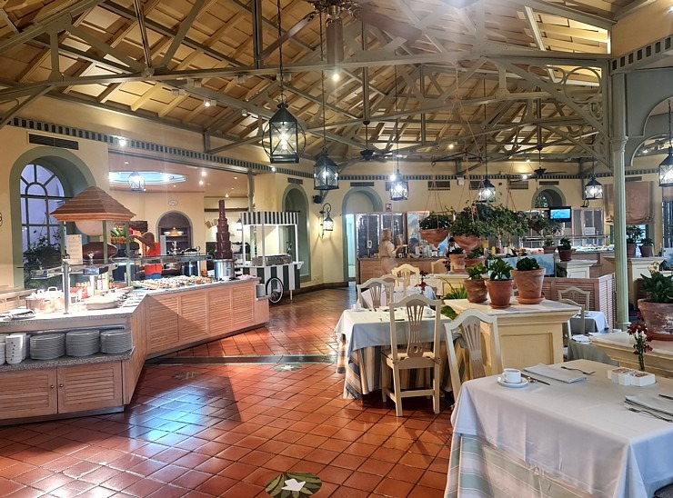Travelnews.lv izbauda brokastis Tenerifes leģendārajā viesnīcā «Gran Hotel Bahía del Duque Resort». Sadarbībā ar Tez Tour un airBaltic 331889