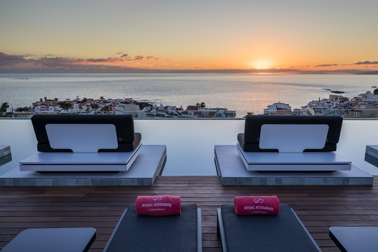 Iepazīstam skaistu Tenerifes 5 zvaigžņu viesnīcu «Royal Hideaway Corales Beach - Adults Only». Foto: barcelo.com. Sadarbībā ar Tez Tour Iepazīstam skaistu Tenerifes 5 zvaigžņu viesnīcu «Royal Hideaway Corales Beach - Adults Only». Foto: barcelo.com. Sadarbībā ar Tez Tour 331977