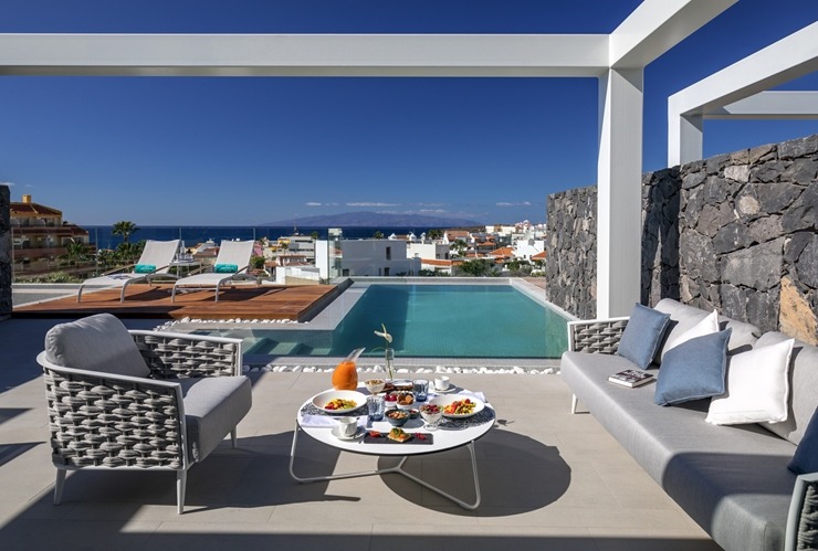 Iepazīstam skaistu Tenerifes 5 zvaigžņu viesnīcu «Royal Hideaway Corales Beach - Adults Only». Foto: barcelo.com. Sadarbībā ar Tez Tour Iepazīstam skaistu Tenerifes 5 zvaigžņu viesnīcu «Royal Hideaway Corales Beach - Adults Only». Foto: barcelo.com. Sadarbībā ar Tez Tour 331975