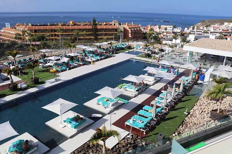 Travelnews.lv iepazīst skaistu Tenerifes 5 zvaigžņu viesnīcu «Royal Hideaway Corales Beach - Adults Only». Sadarbībā ar Tez Tour Travelnews.lv iepazīst skaistu Tenerifes 5 zvaigžņu viesnīcu «Royal Hideaway Corales Beach - Adults Only». Sadarbībā ar Tez Tour 332031