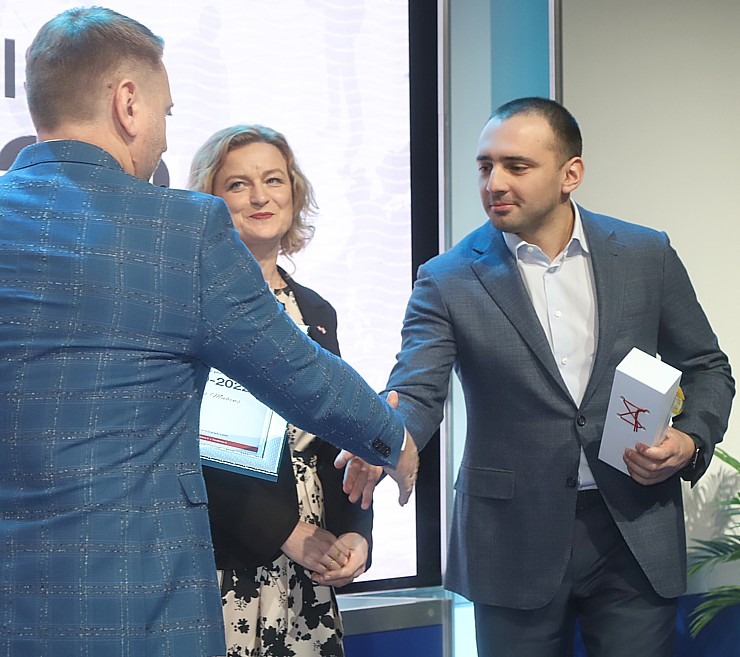 «Gada cilvēks tūrismā 2020-2022» laureāti tiek sveikti tūrisma izstādē «Balttour 2023». Foto: Rojs Maizītis «Gada cilvēks tūrismā 2020-2022» laureāti tiek sveikti tūrisma izstādē «Balttour 2023». Foto: Rojs Maizītis 332311