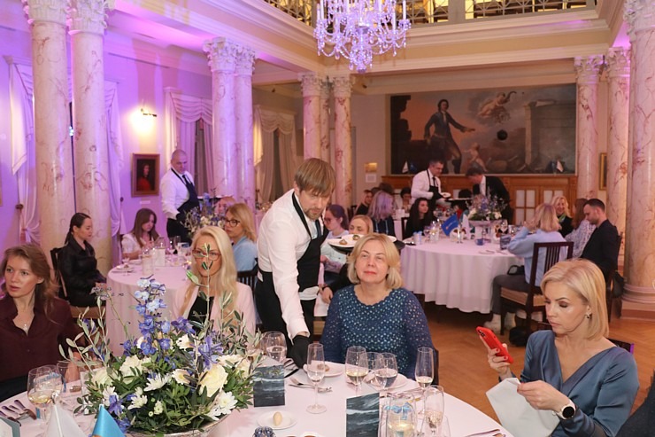 Tūroperators «Coral Travel Latvia» kopā ar Turcijas «Alibey Hotels & Resorts» ļauj izgaršot Rīgas restorāna «Barents» ēdienkarti Tūroperators «Coral Travel Latvia» kopā ar Turcijas «Alibey Hotels & Resorts» ļauj izgaršot Rīgas restorāna «Barents» ēdienkarti 332753