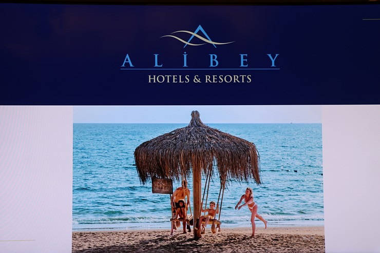 Tūroperators «Coral Travel Latvia» kopā ar Turcijas «Alibey Hotels & Resorts» ļauj izgaršot Rīgas restorāna «Barents» ēdienkarti Tūroperators «Coral Travel Latvia» kopā ar Turcijas «Alibey Hotels & Resorts» ļauj izgaršot Rīgas restorāna «Barents» ēdienkarti 332727