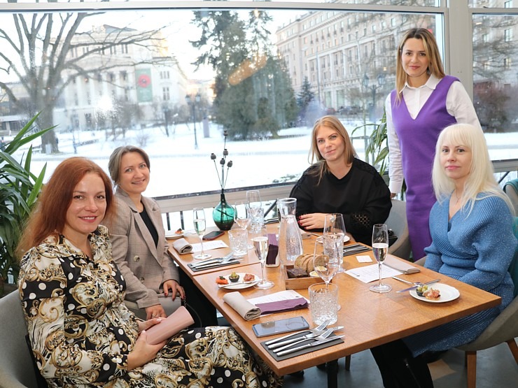Tūroperators «Coral Travel Latvia» kopā ar Turcijas «Cullinan Golf Resort Belek» ļauj izgaršot Rīgas restorāna «Коlonāde» ēdienkarti Tūroperators «Coral Travel Latvia» kopā ar Turcijas «Cullinan Golf Resort Belek» ļauj izgaršot Rīgas restorāna «Коlonāde» ēdienkarti 333185