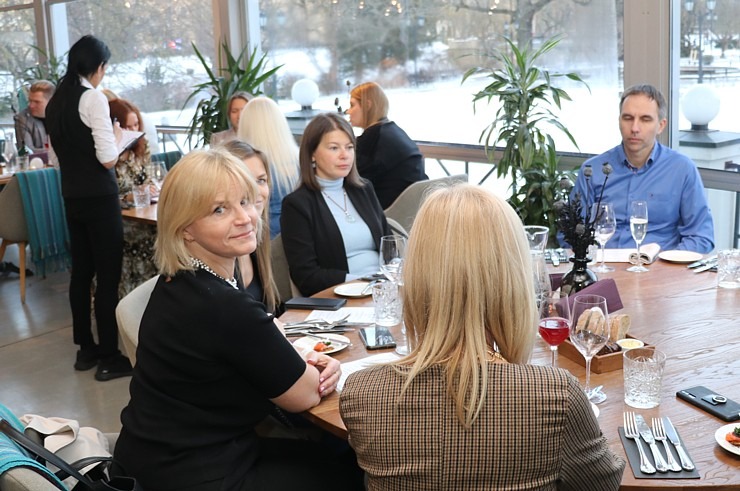 Tūroperators «Coral Travel Latvia» kopā ar Turcijas «Cullinan Golf Resort Belek» ļauj izgaršot Rīgas restorāna «Коlonāde» ēdienkarti Tūroperators «Coral Travel Latvia» kopā ar Turcijas «Cullinan Golf Resort Belek» ļauj izgaršot Rīgas restorāna «Коlonāde» ēdienkarti 333187