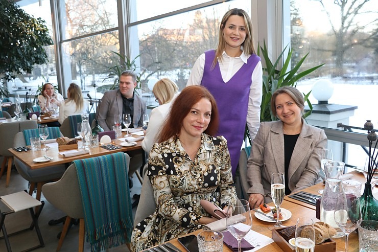Tūroperators «Coral Travel Latvia» kopā ar Turcijas «Cullinan Golf Resort Belek» ļauj izgaršot Rīgas restorāna «Коlonāde» ēdienkarti Tūroperators «Coral Travel Latvia» kopā ar Turcijas «Cullinan Golf Resort Belek» ļauj izgaršot Rīgas restorāna «Коlonāde» ēdienkarti 333189