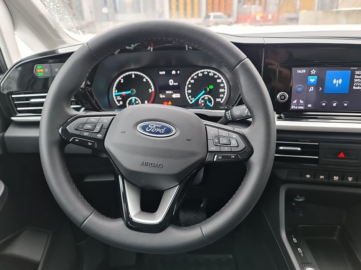 Travelnews.lv sadarbībā ar auto nomu «Europcar Latvija» izbrauc 721 km ar 7-vietīgo Ford Tourneo Connect Travelnews.lv sadarbībā ar auto nomu «Europcar Latvija» izbrauc 721 km ar 7-vietīgo Ford Tourneo Connect 333920