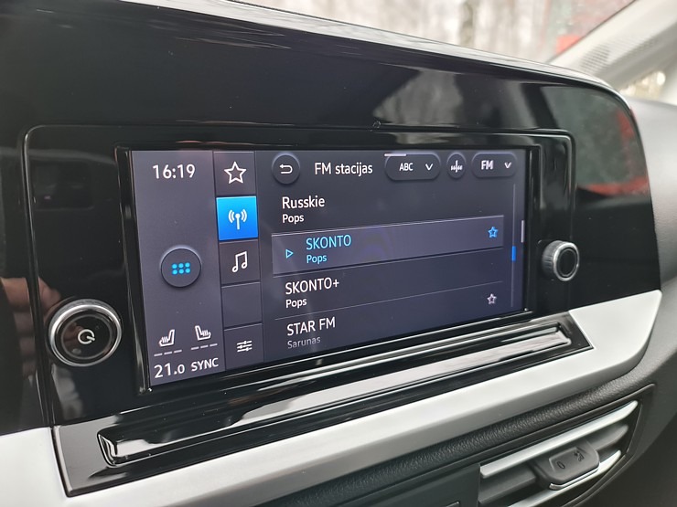 Travelnews.lv sadarbībā ar auto nomu «Europcar Latvija» izbrauc 721 km ar 7-vietīgo Ford Tourneo Connect Travelnews.lv sadarbībā ar auto nomu «Europcar Latvija» izbrauc 721 km ar 7-vietīgo Ford Tourneo Connect 333922