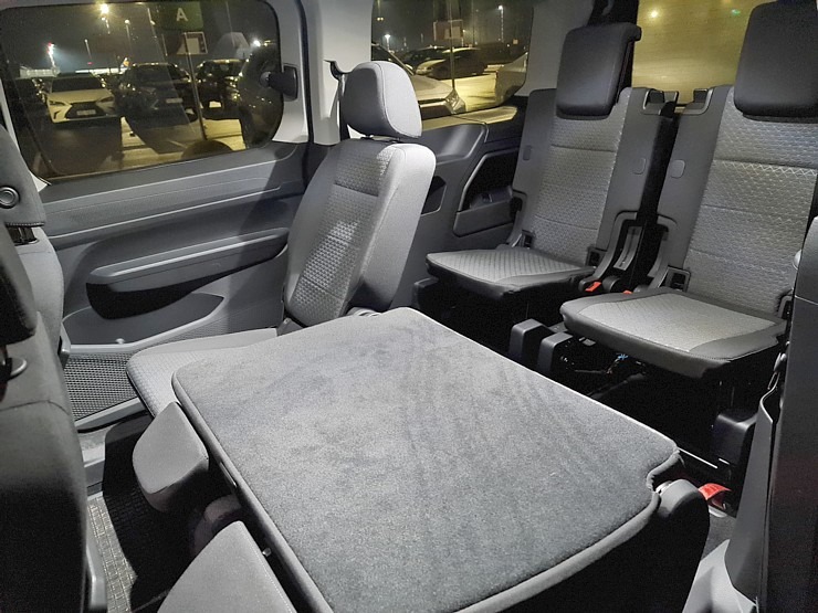 Travelnews.lv sadarbībā ar auto nomu «Europcar Latvija» izbrauc 721 km ar 7-vietīgo Ford Tourneo Connect Travelnews.lv sadarbībā ar auto nomu «Europcar Latvija» izbrauc 721 km ar 7-vietīgo Ford Tourneo Connect 333926