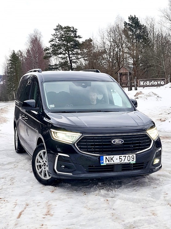 Travelnews.lv sadarbībā ar auto nomu «Europcar Latvija» izbrauc 721 km ar 7-vietīgo Ford Tourneo Connect Travelnews.lv sadarbībā ar auto nomu «Europcar Latvija» izbrauc 721 km ar 7-vietīgo Ford Tourneo Connect 333912