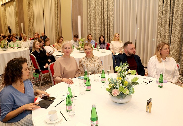 «airBaltic» rīko ceļojumu konsultantiem Dubaijas «Dubai Roadshow» Vecrīgas viesnīcā «Grand Hotel Kempinski Riga» «airBaltic» rīko ceļojumu konsultantiem Dubaijas «Dubai Roadshow» Vecrīgas viesnīcā «Grand Hotel Kempinski Riga» 334214