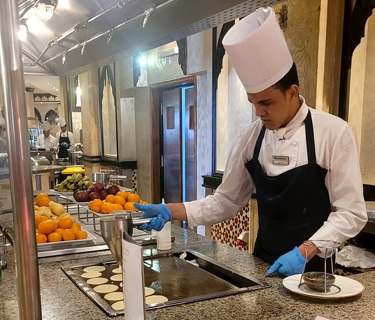 Travelnews.lv sadarbībā ar «Tez Tour Latvia» iepazīst Hurgadas viesnīcas «Sunrise Mamlouk Palace Resort» vakariņas Travelnews.lv sadarbībā ar «Tez Tour Latvia» iepazīst Hurgadas viesnīcas «Sunrise Mamlouk Palace Resort» vakariņas 334310