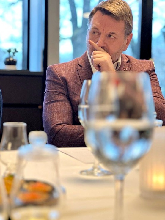 Travelnews.lv ņem dalību Rīgas restorāna «Whitehouse» viskija meistarklasē kopā ar viskijzini Oskaru Vārenbergu Travelnews.lv ņem dalību Rīgas restorāna «Whitehouse» viskija meistarklasē kopā ar viskijzini Oskaru Vārenbergu 334952